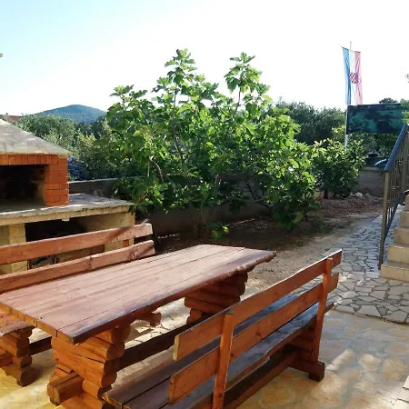 Apartment With A Parking Space Cove Ljubljeva, Trogir - 18371 *